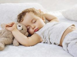 Как наладить режим сна ребенка