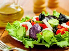 Что не добавлять в салат, если вы хотите похудеть